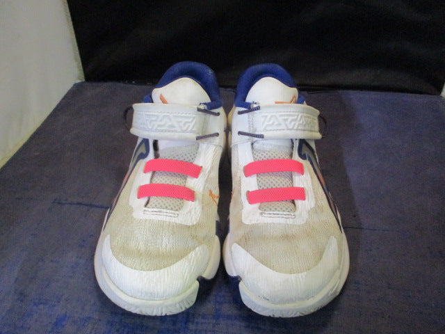 Load image into Gallery viewer, Used Nike Giannis Immortality 2 Basketball Shoes Youth Size 2
