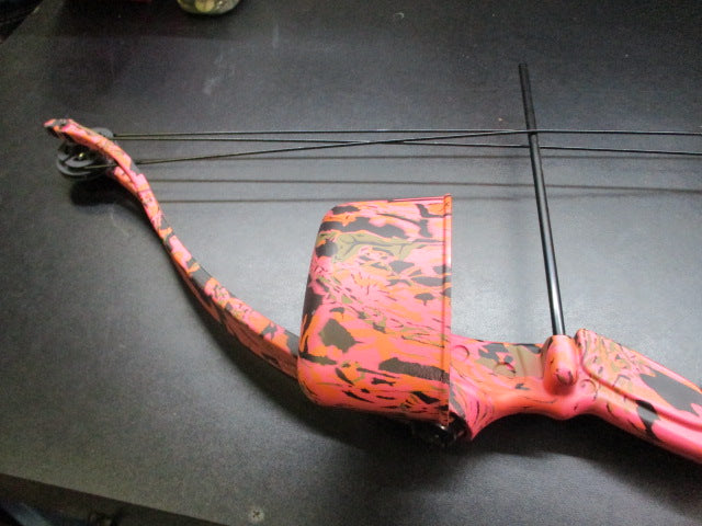 Load image into Gallery viewer, Used SA Sports Majestic Recurve Compound Youth Archery Bow - RH
