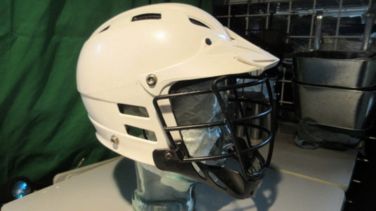 Used Cascade CLH2 Youth Lacrosse Helmet Size: XXS (21