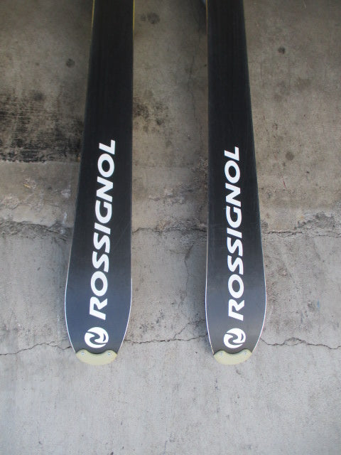 Load image into Gallery viewer, Used Rossignol Saphir Fun Downhill Skis w/ Look Nova Bindings - 150 cm
