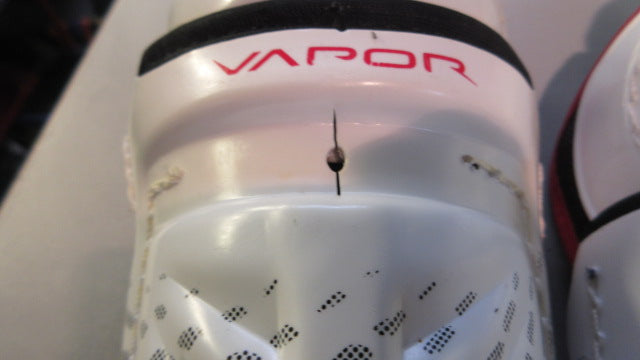 Load image into Gallery viewer, Used Bauer Lil Rookie Vapor 7.5&quot; Hockey Shin Pads
