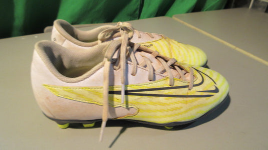 Used Nike Phantom SX Soccer Cleats Size 3