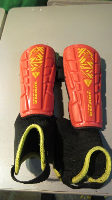 Used Vizari Youth Small Shin Guards