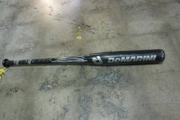 Load image into Gallery viewer, Used Demarini (-12) Vendetta Rails 30&quot; Baseball Bat
