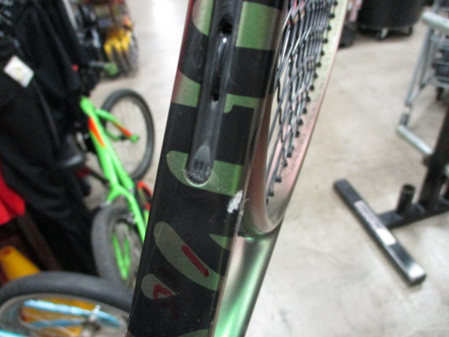 Load image into Gallery viewer, Used Wilson Blade 98 V8 27&#39;&#39; Tennis Racquet
