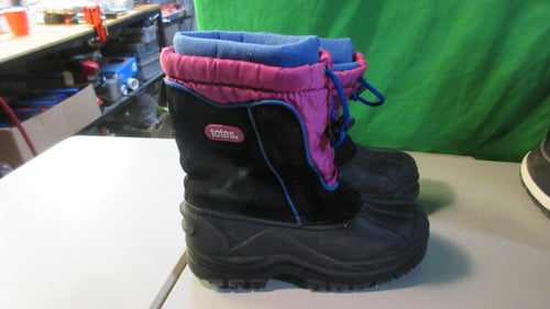 Used Totes Kids Snow Boots Size 2