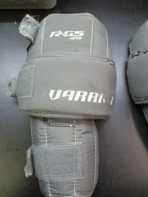 Load image into Gallery viewer, Used Warrior RG5 Junior Knee Pads Youth Size Junior - has wear
