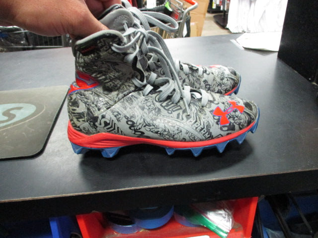 Load image into Gallery viewer, Used Under Armour Superman Highlight Size 2.5y Cleats
