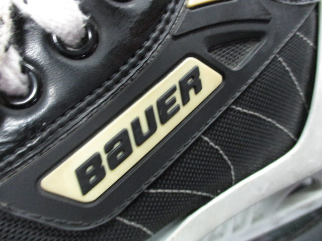 Load image into Gallery viewer, Used Bauer Supreme 7000 Hockey Goalie Skates Size 8.5D (Shoe Size 10)
