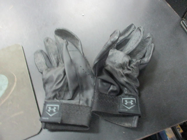 Load image into Gallery viewer, Used Under Armour Size XL Baseball/Softball Batting Gloves
