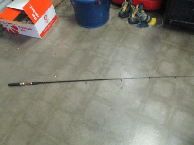 Load image into Gallery viewer, Used Zebco 6&#39; 2-Piece Fishing Rod Model 6698
