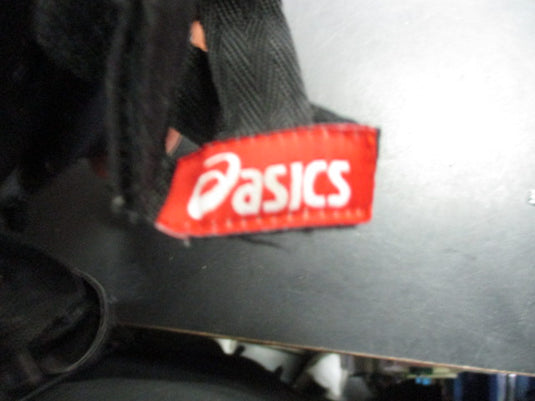 Used Asics Wresteling Head Gear Youth Size