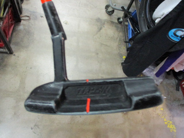 Load image into Gallery viewer, Used Tap-In 35&quot; Putter
