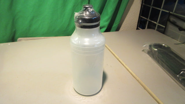 Load image into Gallery viewer, Body-Solid Water Bottle
