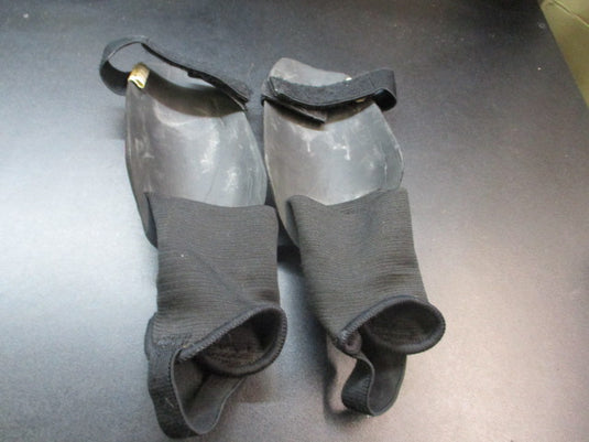 Used Nike Soccer Shin Guards Size Small