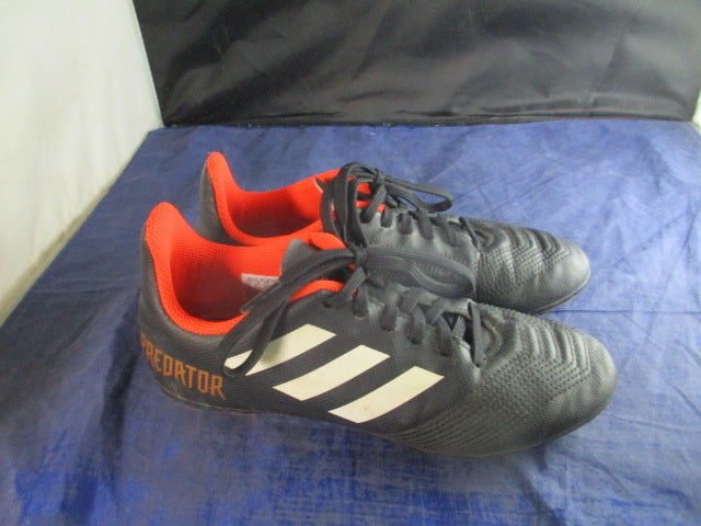 Load image into Gallery viewer, Used Adidas Predator Soccer Cleats Youth Size 3
