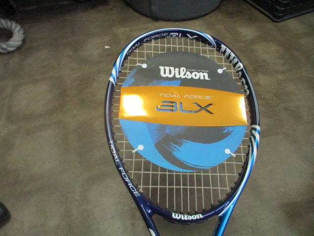 Load image into Gallery viewer, Used Wilson Tidal Force BLX Tennis Racquet
