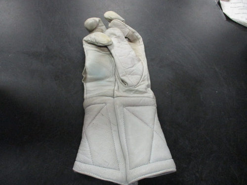 Used Fencing Single (1) Glove - Hole