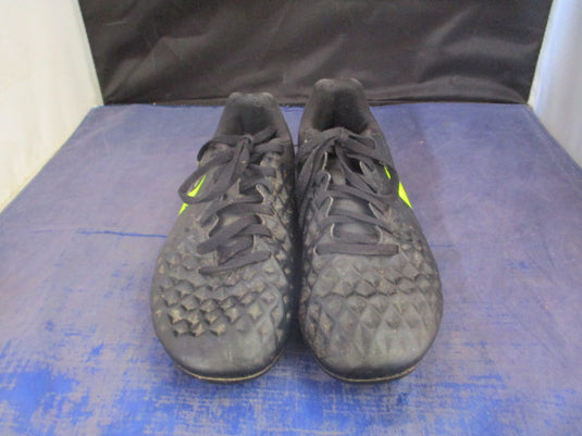 Used Nike Tiempo Soccer Cleats Youth Size 5.5