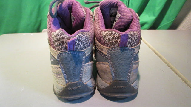 Load image into Gallery viewer, Used Hi-Tec Altitude Youth 13K Hiking Shoes
