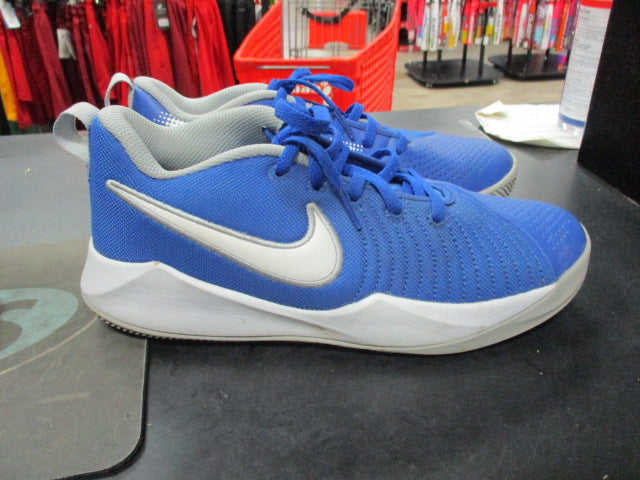 Load image into Gallery viewer, Used Nike Team Hustle Quick Size Youth 6.5 Basketball Shoes
