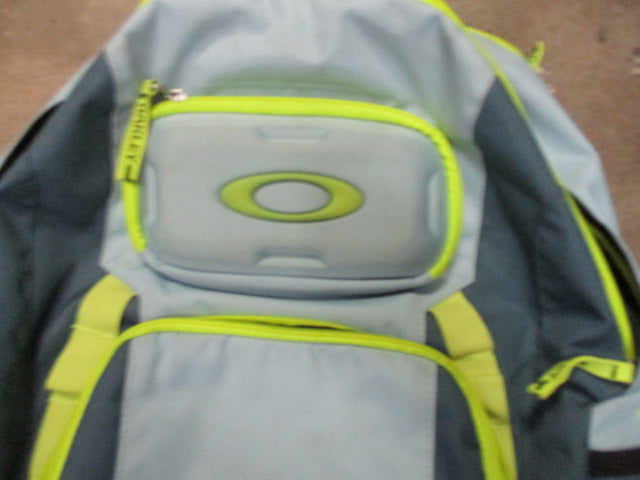 Load image into Gallery viewer, Used Oakley Green Backpack
