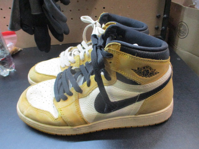 Load image into Gallery viewer, Used Air Jordan 1 Retro High OG Rookie Of The Year Size 7 - RARE
