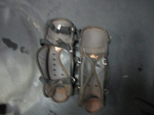 Used Diamond Size 12 Shin Guards