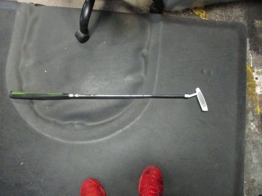 Used Taylormade White Smoke 34'' RH Putter