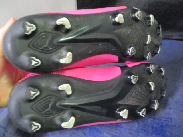 Load image into Gallery viewer, Used Puma Ultra Soccer Cleats Size 6.5
