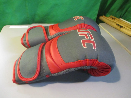 Used UFC Bag Gloves Size S/M