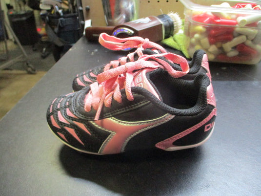 Diadora Pink & Black Socer Cleats Youth Size 9.5