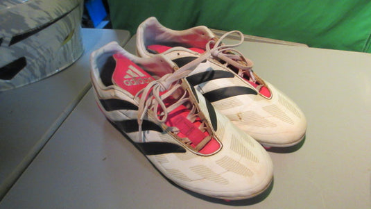 Used Adidas Soccer Cleats Size 8.5