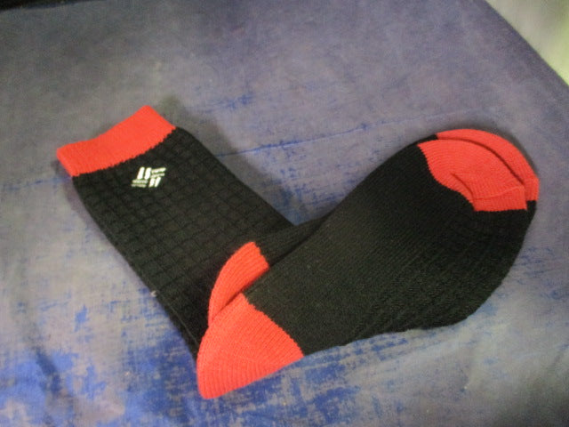 Load image into Gallery viewer, Women&#39;s Columbia Winter Socks Black/Red Size 4-10
