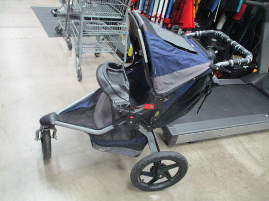 Used Bob Revolution SE Stroller w/ Adapter for Car Seat