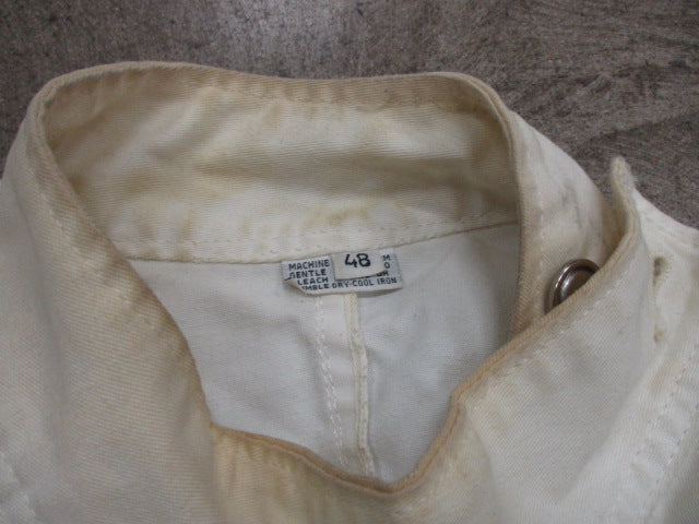 Load image into Gallery viewer, Used Santelli Fencing White Jacket Size 48
