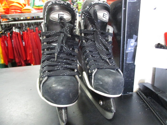 Used Easton Pro Lite Ultra Youth 3.5 Hockey Skates