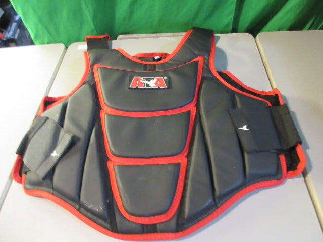 Load image into Gallery viewer, Used ATA Chest Protector Size Small
