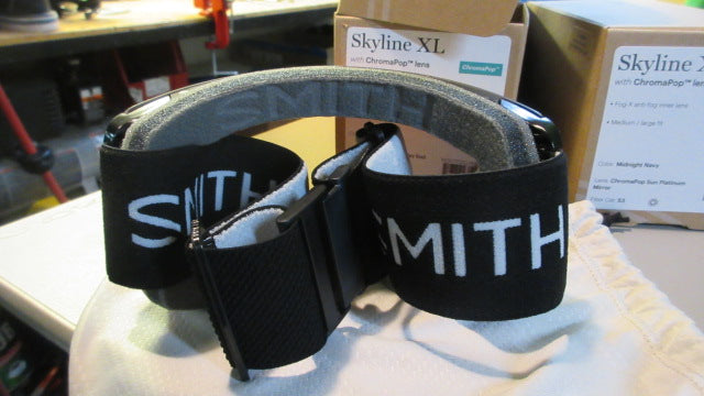 Load image into Gallery viewer, Smith Skyline XL ChromaPop Lens Snow Goggles
