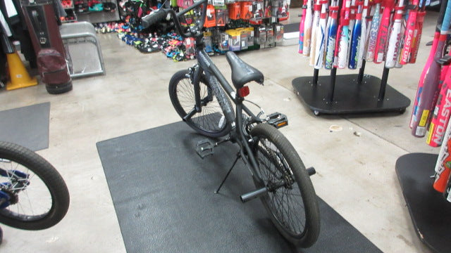 Load image into Gallery viewer, Used Mongoose Index 1.0 20&quot; Frame BMX Bicycle
