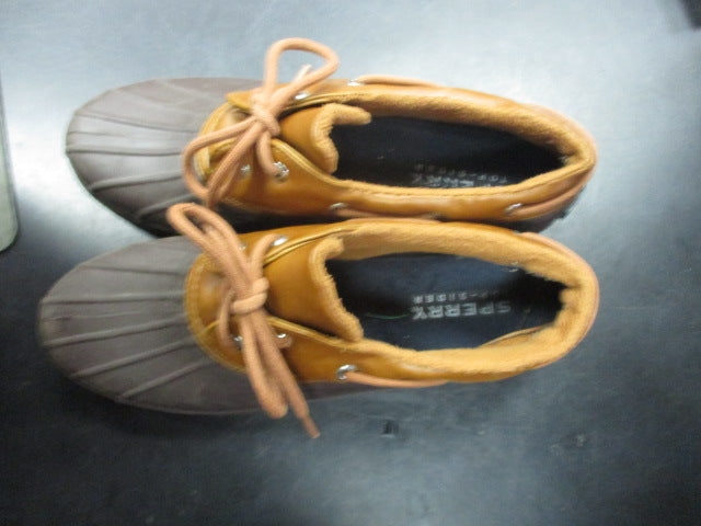 Load image into Gallery viewer, Used Sperry Waterproof Low Top Hiking Boots Adult Size 9.5
