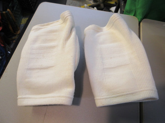 Used Asics White Volleyball Knee Pads