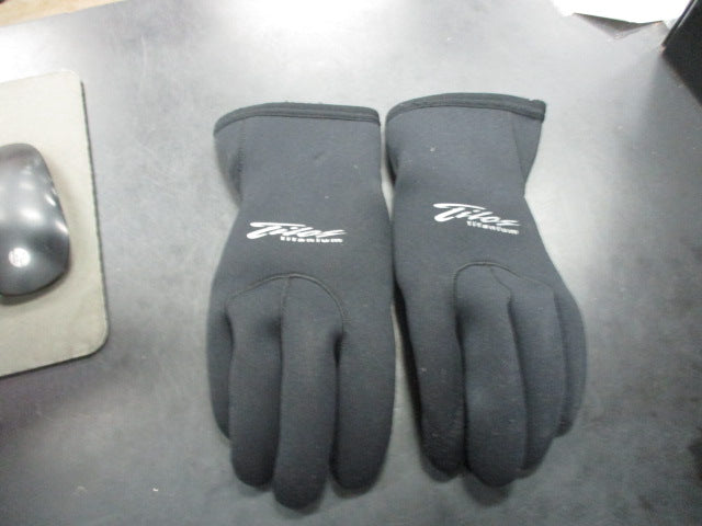 Load image into Gallery viewer, Used Tilos Titanium Dive Gloves Size Medium
