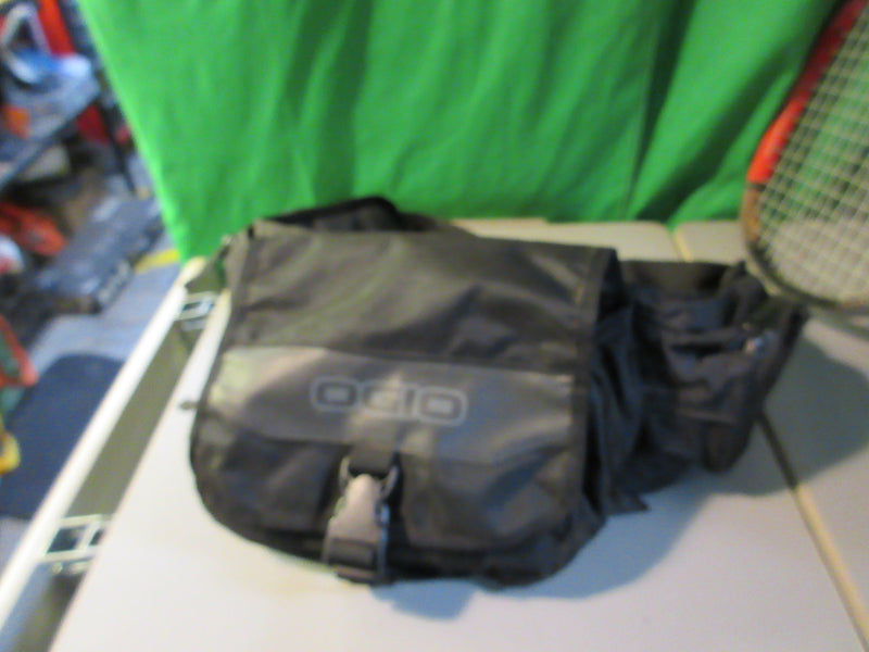 Load image into Gallery viewer, Used Ogio MX 450 Waist Tool Pack
