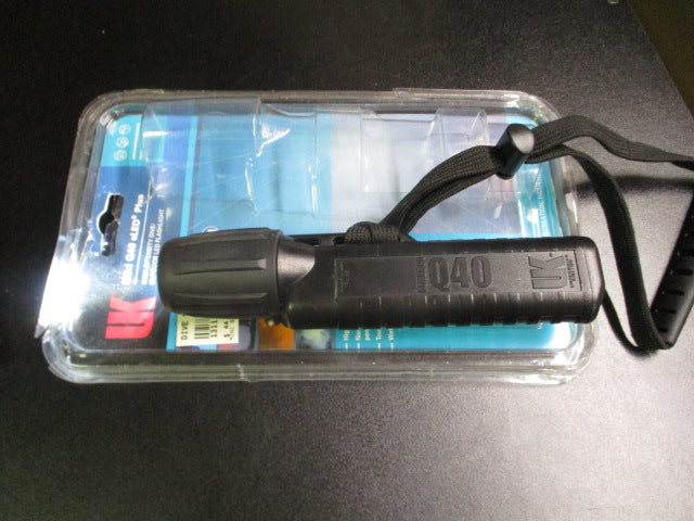 Load image into Gallery viewer, Used UK Mini Q40 eLED Plus Outdoor Waterproof Flashlight - Tested Works
