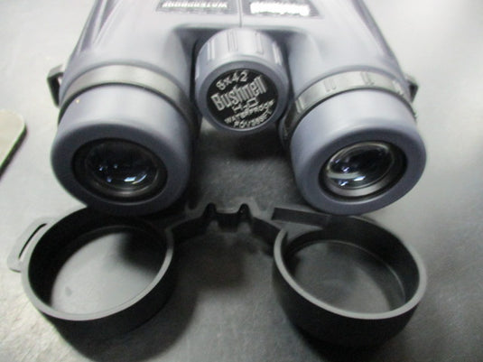 Used Bushnell H2O Roof Prism Binoculars