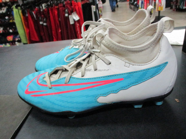 Load image into Gallery viewer, Used Nike Phantom GX Size Youth 4.5 Cleats
