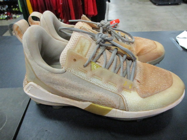 Load image into Gallery viewer, Used Under Armour BH Hovr Size 7 Baseball Cleats
