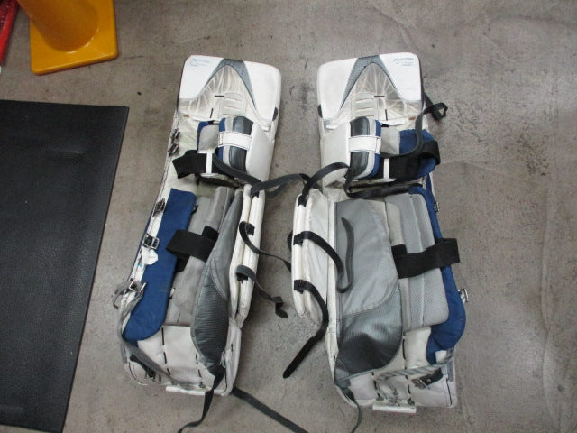 Load image into Gallery viewer, Used Bauer Vapor X60 Pro 37&quot; Hockey Goalie Leg Guards - Small Tear
