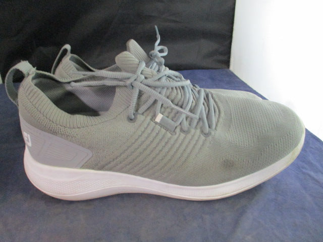 Load image into Gallery viewer, Used Foot-Joy Flex XP Golf Shoes Size 9.5
